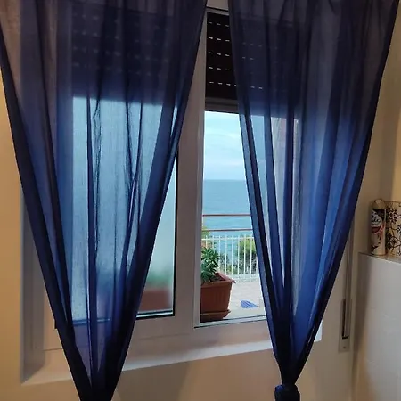 Bed & Breakfast Dely' House 4*