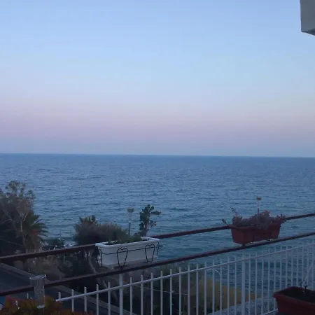 Bed & Breakfast Dely' House Sanremo